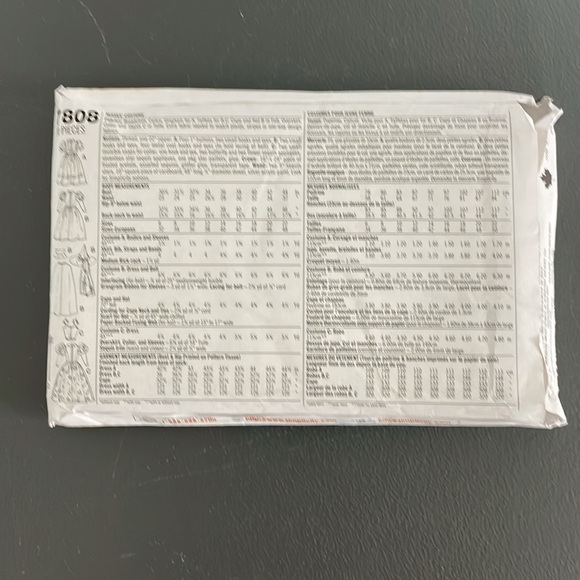 Simplicity Costumes Pattern - Wizard of Oz - Picture 2 of 2